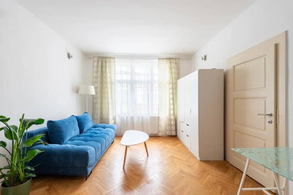 2 Bedrooms Apt Near Wenceslas Sq ปราก ภายนอก รูปภาพ