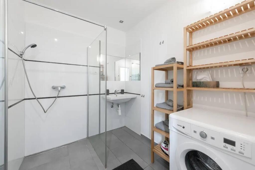 2 Bedrooms Apt Near Wenceslas Sq ปราก ภายนอก รูปภาพ